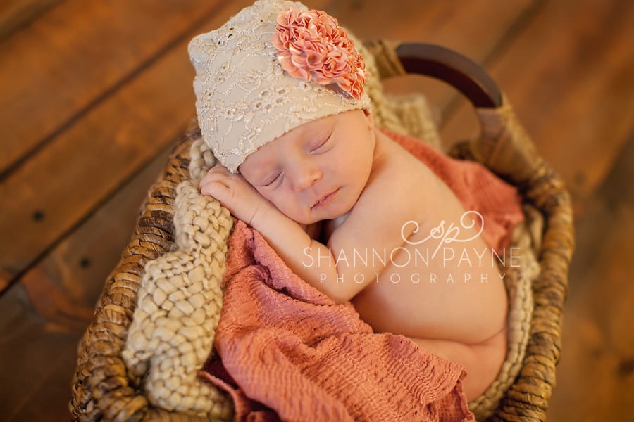 Nashville TN Newborn Photographer