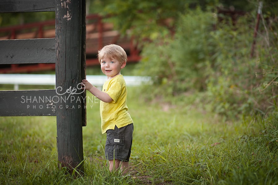  R | {Nashville White House Child Photographer}