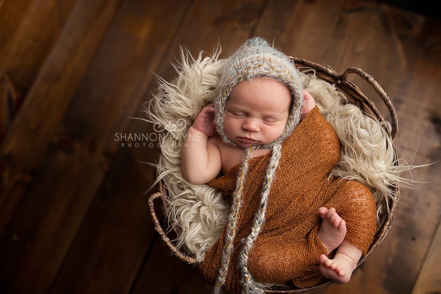  Sam | {Gallatin Middle TN Newborn Photographer}