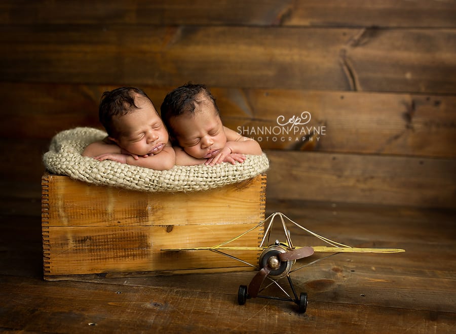 Kingston and Quinn | {Nashville Hendersonville Twin Newborn Photographer}