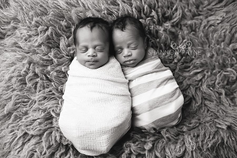 Kingston and Quinn | {Nashville Hendersonville Twin Newborn Photographer}