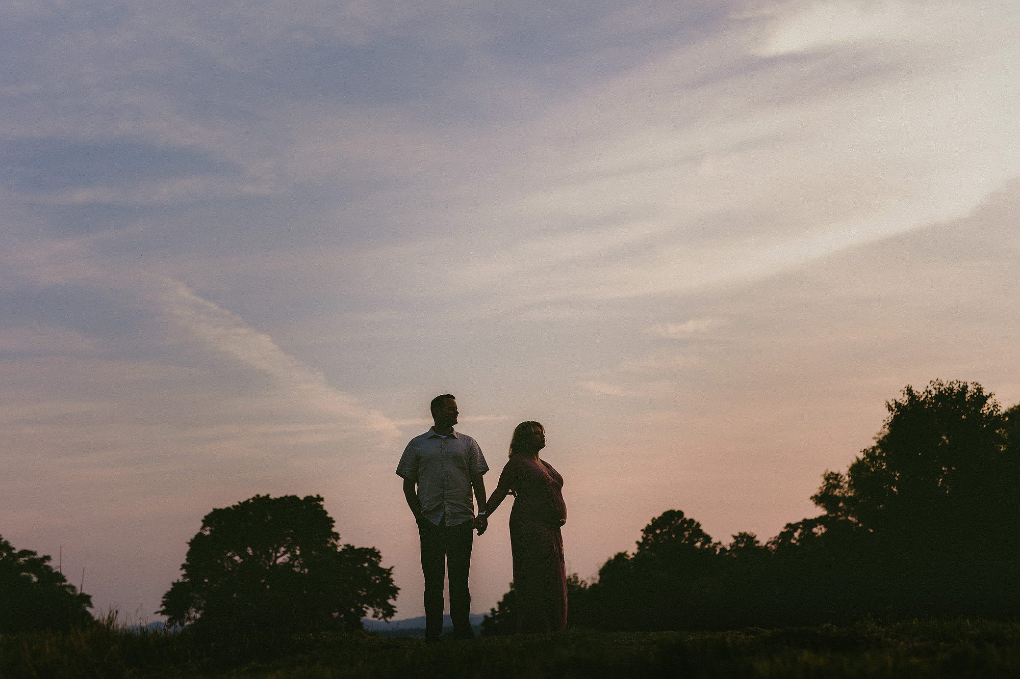 Outdoor Maternity Photos in Nashville: What to Wear, When to Schedule & What to Expect