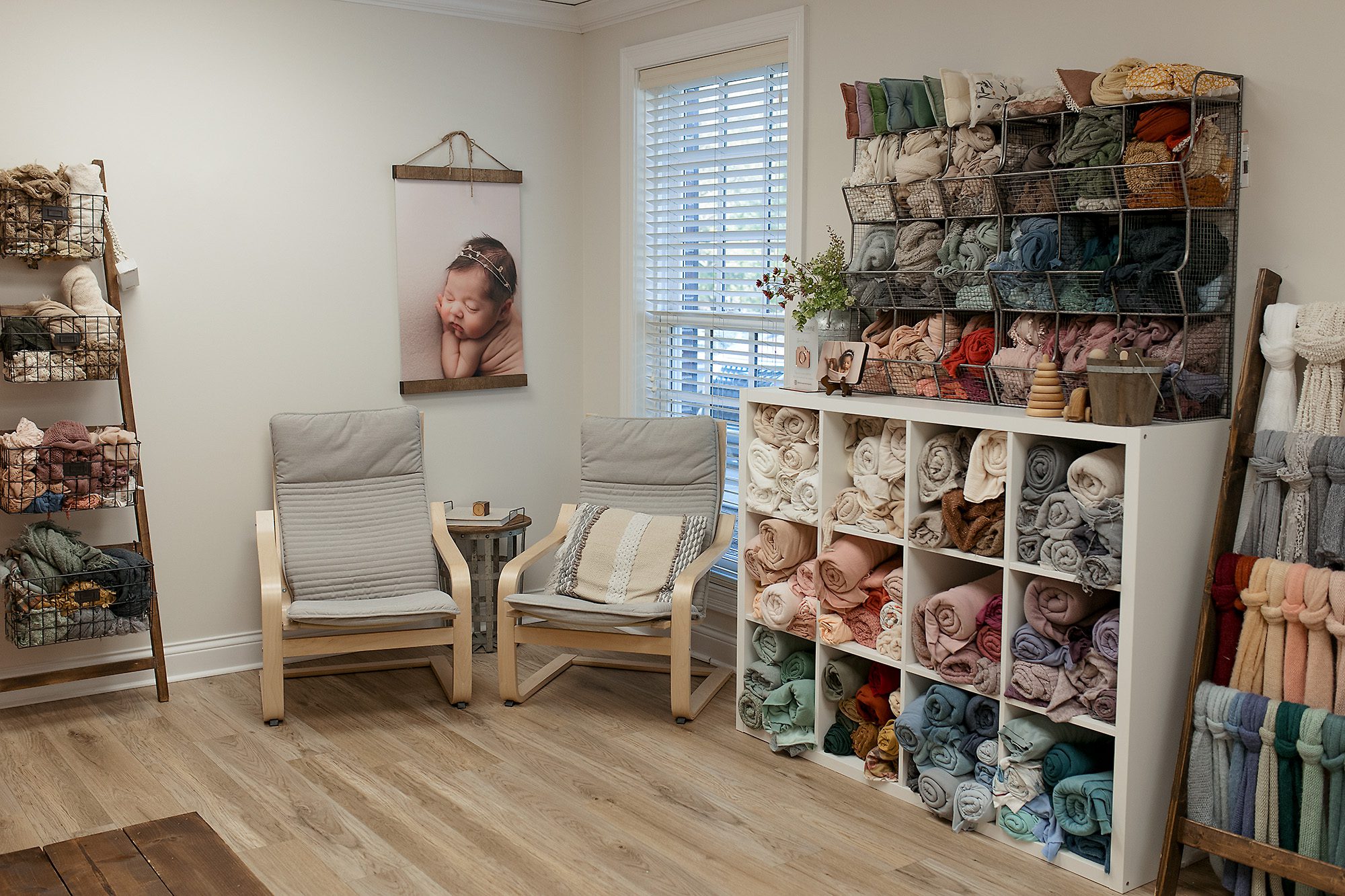  Welcome to our Nashville Newborn Studio