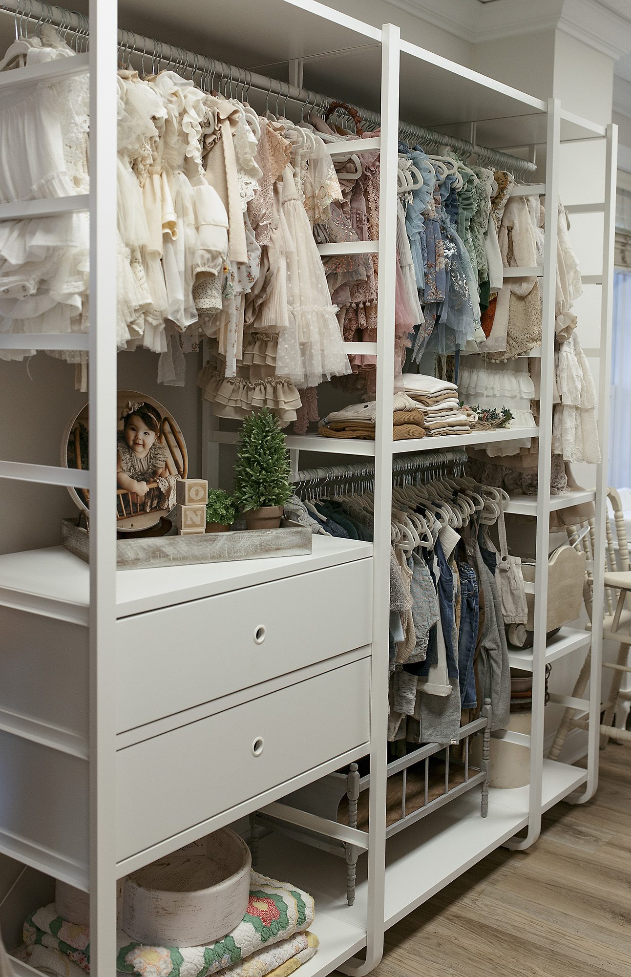  Welcome to our Nashville Newborn Studio